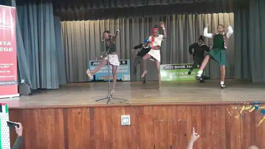 565693442_822502643474010_3630932160738554777_n (1)